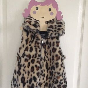 Jolt small faux fur leopard vest